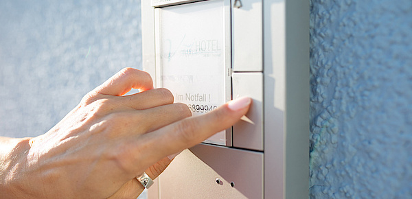Sprech­anlagen bei Elektro Hufnagel in Roding