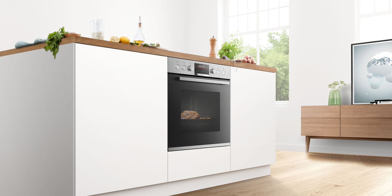 Backöfen und Herdsets bei Elektro Hufnagel in Roding